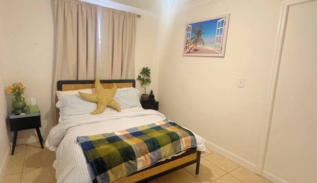 1BR. Free Private Parking + 5 Min to FIFA, Dolphins & Hard Rock. Skip the Chaos
