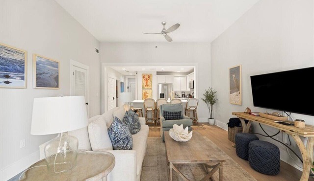 2 BR/2.5 BA condo/Redfish Village/Pool/Walk to beach/Beach chairs/umbrella
