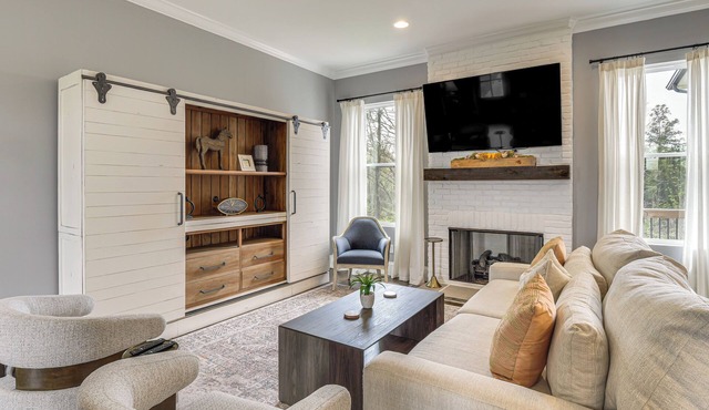3 Mi to Old Hickory Lake! Luxe Family Getaway
