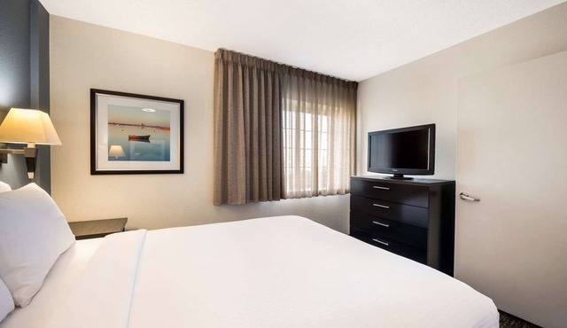 3 Units | Spacious Extended Stay Suites Near Morristown and NYC Access