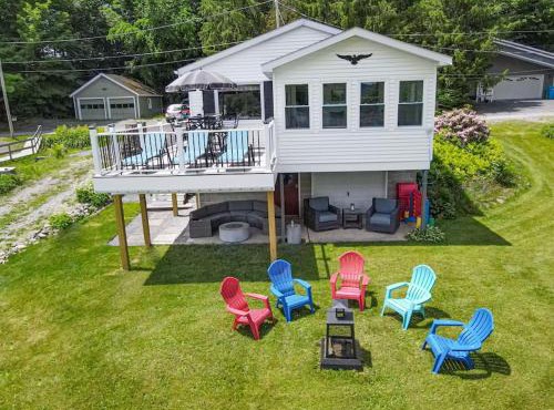 5 min to Colgate - Waterfront - Sleeps 8