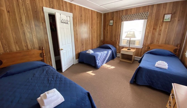 6 Bedroom Cottage at the 500 acre Poland Spring Resort!