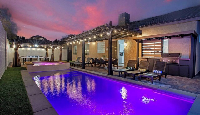 6BR Funhouse: Private Pool, Game Room & More!