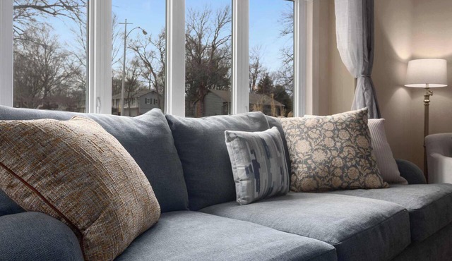 7 King beds with 2 Living Spaces