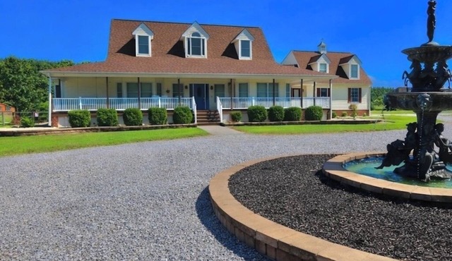 America's 250 Stay-Premier Home w/POOL by Busch Gdns, Water Country USA, Wmbg