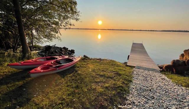 Beachfront Cottage in Prince Edward County