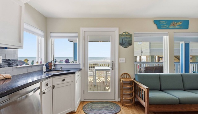 Beachfront Home - Dog-Friendly - Family-Ready Steps to the Sand