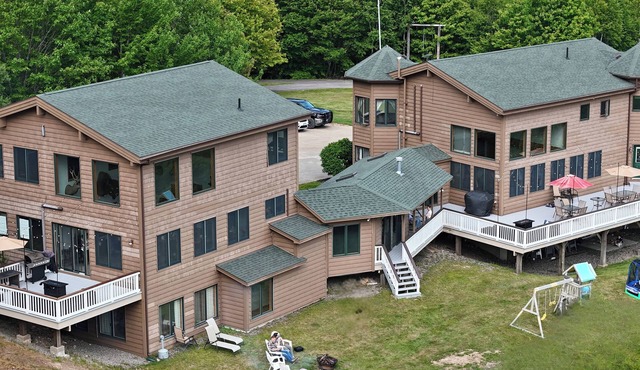 Bear Mountain Lodge - Maine - Full Lodge