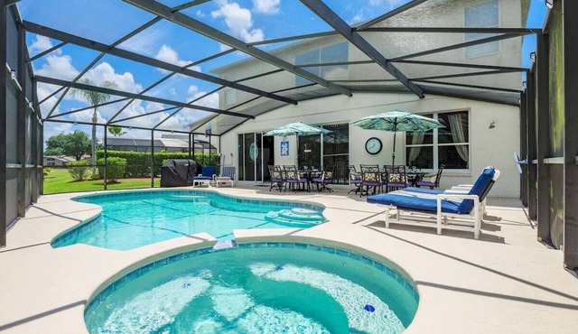 Beautiful 7BR w/Pool & Lake View at Berkley