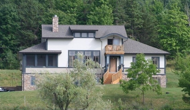 Beautiful Timber-Frame Cottage - Canandaigua Lake