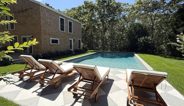Beautifully Renovated EH 4-Bedroom Summer Rental with Heated Pool