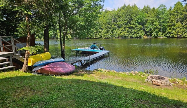 Big Pines Cabin- Belgrade Lakes Waterfront Retreat with Private Dock