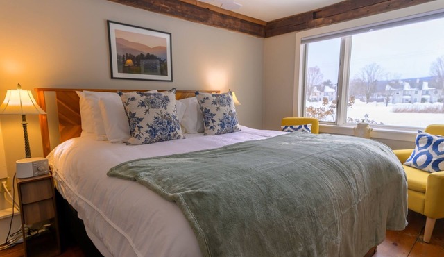 Brass Lantern Inn in Stowe