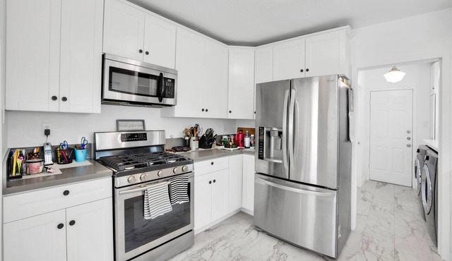Burnside by AvantStay | Modern, Boho, Chic LA Home