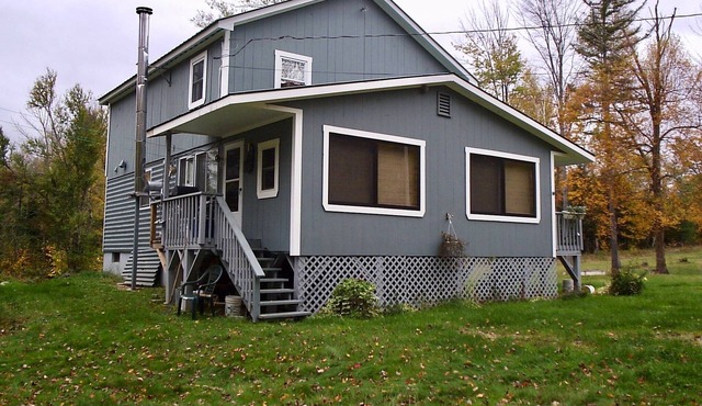 Cabin in hiking heaven with access to beautiful Webb Lake - the Western Mtns