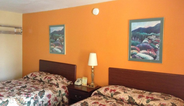 Cadet Motor Inn in Coldwater