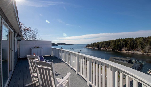 Captains Watch: A Coastal Escape