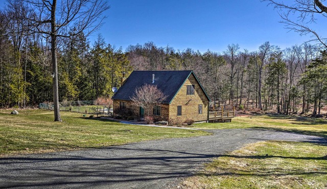Catskills Cabin Escape with Deck and Fire Pit!