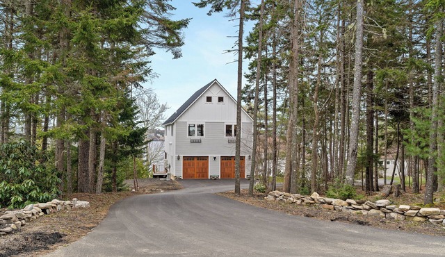 Celestial Compass | 2 Bed, 1 Bath