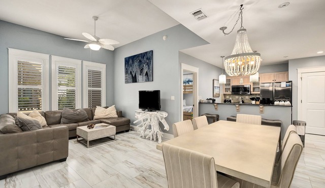 Center of Baytowne Village: Pool ~ Gym ~ Golf!