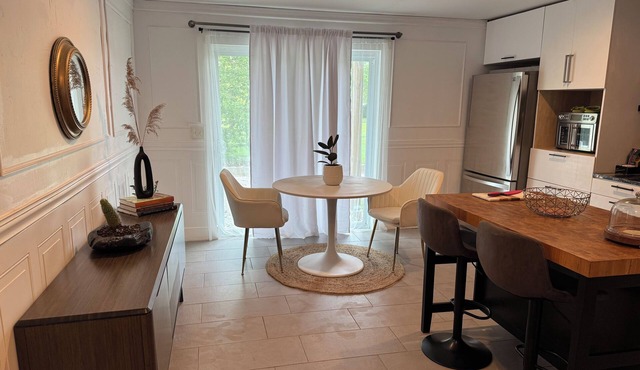 Charming 1-bedroom building with WiFi, AC in brilliant Madison Maine