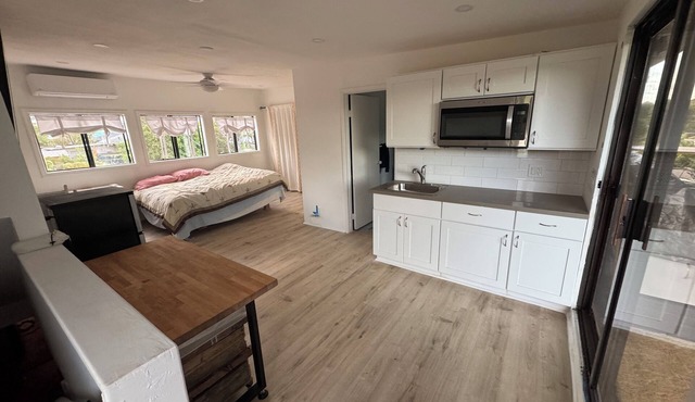 Charming 1-bedroom house in tranquil Kaneohe with AC