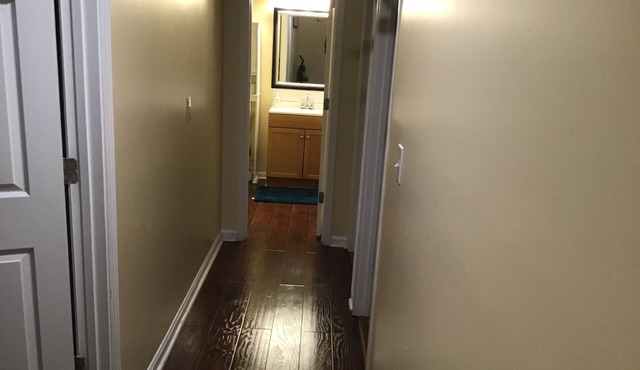 Charming 2-bedroom house in fabulous Atlanta with fitness equipments, AC