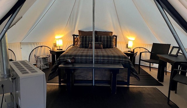 Charming Bell Tent Fantastic for a Cozy Glamping Experience in Turner, Maine