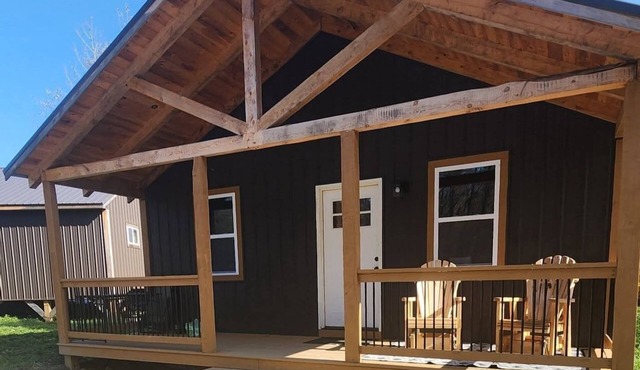 Charming cabin in Beautiful Patten Maine with WiFi, ATV/Snowmobile trail access