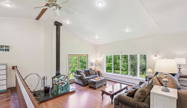 Charming & Scenic Gouldsboro Getaway w/Patio!