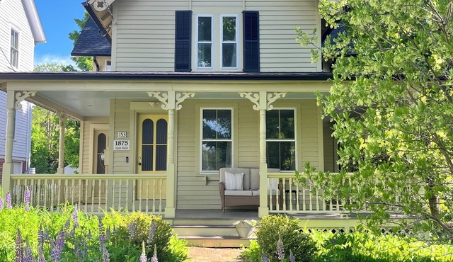 Charming Victorian - Walk to Litchfield Green