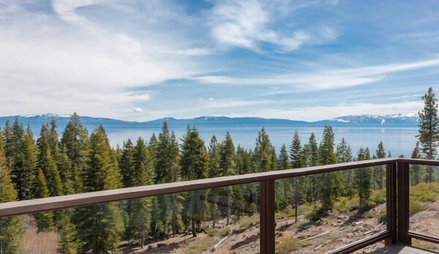 Clearview 2 - Amazing Tahoe Views, Dog Friendly, Pool Table, Near Golf