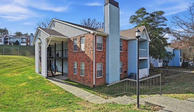 Comfortable retreat with in-unit washer/dryer