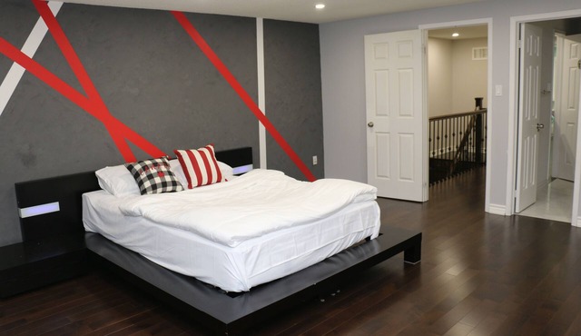 Comfy Casa in Markham
