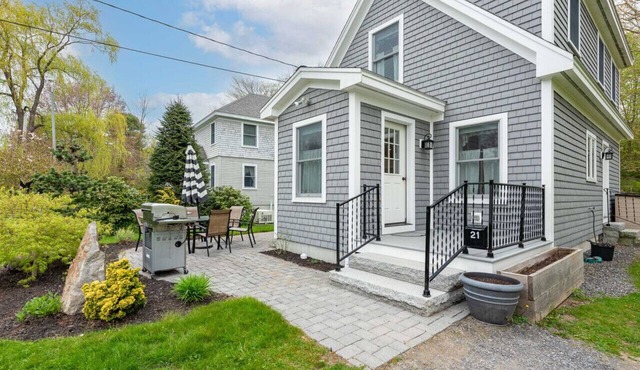 Cozy Home Downtown Boothbay Harbor
