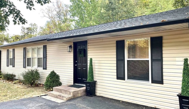 Cozy home located at Hidden Trails Country Club