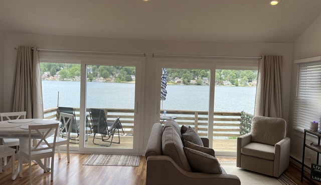 Cozy Lakefront Cottage #6