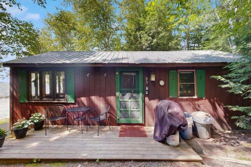 Cozy Lakefront Cottage with Dock, Mountain Views, Peaceful Location