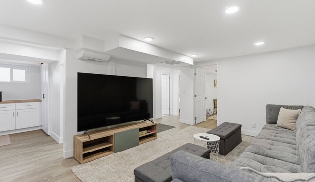 Cozy Modern 2BR in Millcreek - 10 Min to SLC & Mountains
