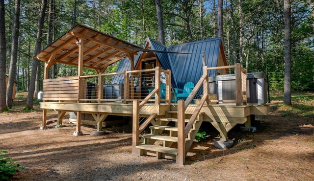 Cozy Romantic A-Frame Escape with Hot Tub in Oxford, Maine