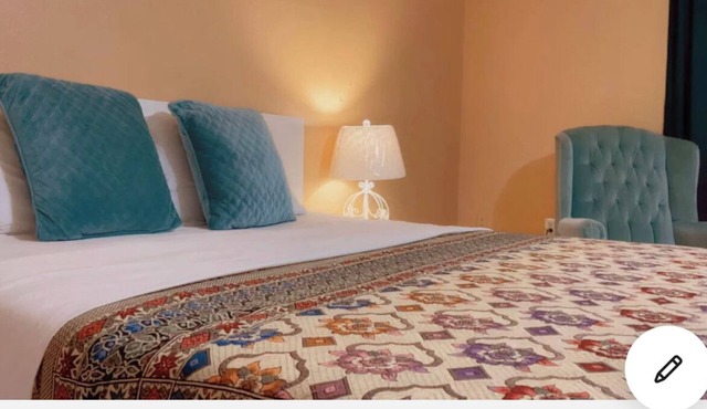 Cozy studio in enjoyable Jacksonville with WiFi, AC