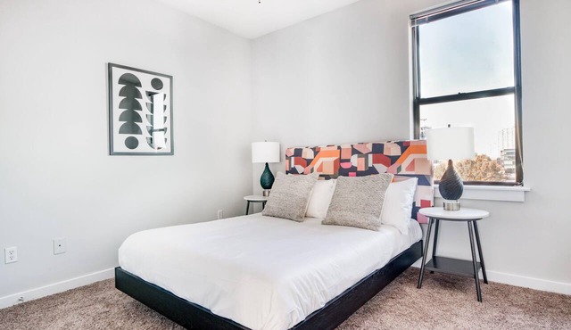 CozySuites Music Row Chic 1BR in Nashville! 47