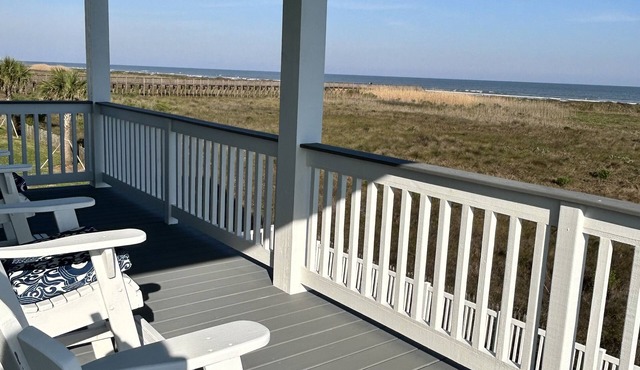 Directly on the beautiful Gulf Coast in Pointe West, Galveston, TX