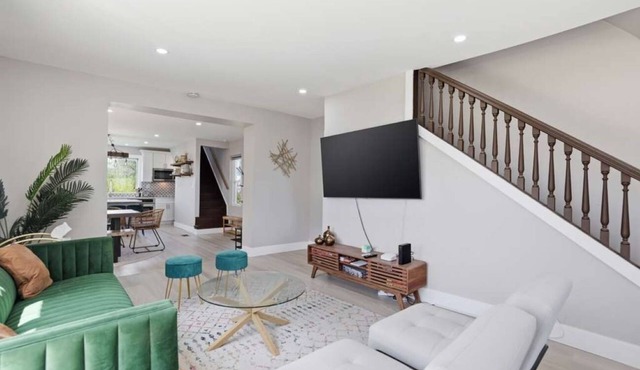 Exclusive! Modern FarmHouse❖ + Pet-Friendly