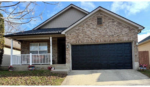 Fully Furnished Lexington Home. Quiet, Clean, Ideal for Travel Nurses