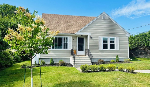 Great location - just two blocks from the water! in St. Andrews