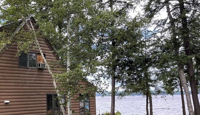 Great Pond Waterfront: Dog-friendly Home Near Colby College