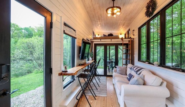 Heaven: FarmHouse & 2 TINY homes