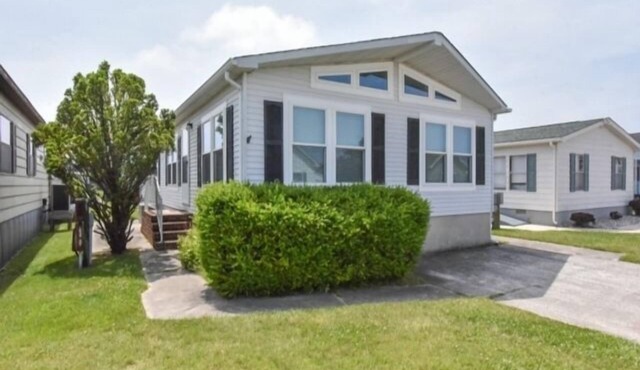 Highly sought after Montego Bay Community, 2 Large Outdoor Community Pools, Tennis, off 130th St.!
