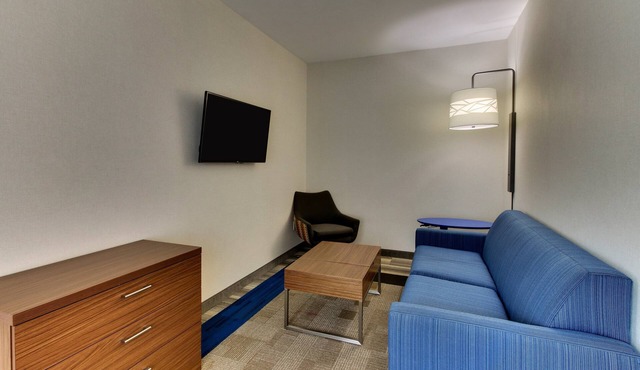 Holiday Inn Express & Suites Ithaca by IHG